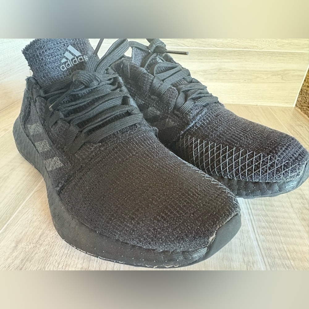 Adidas PureBOOST GO Black Carbon Men's Running Shoes Low Top Sneakers F35786 - Picture 2 of 13